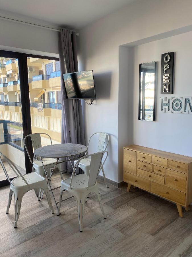 Aloha Playa Apartment Benalmadena Bagian luar foto