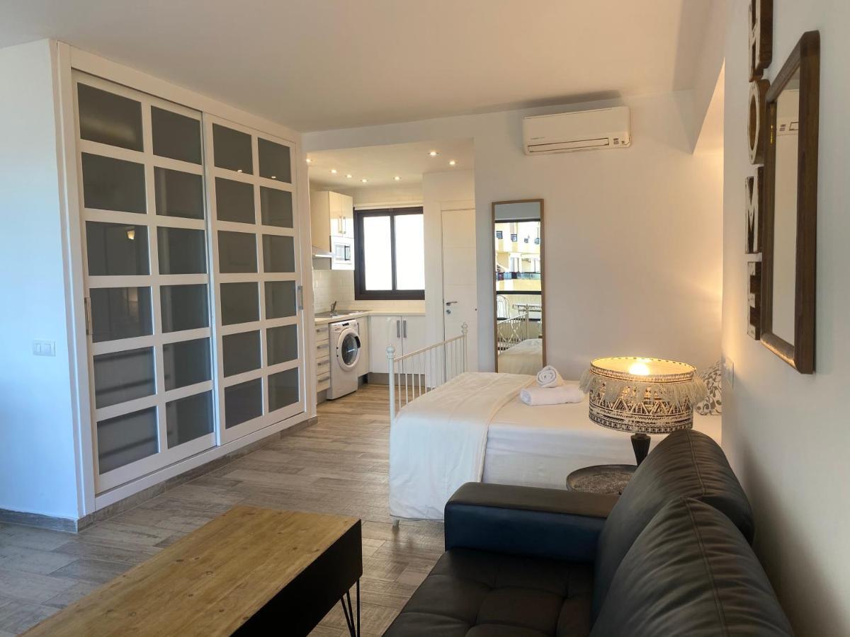 Aloha Playa Apartment Benalmadena Bagian luar foto