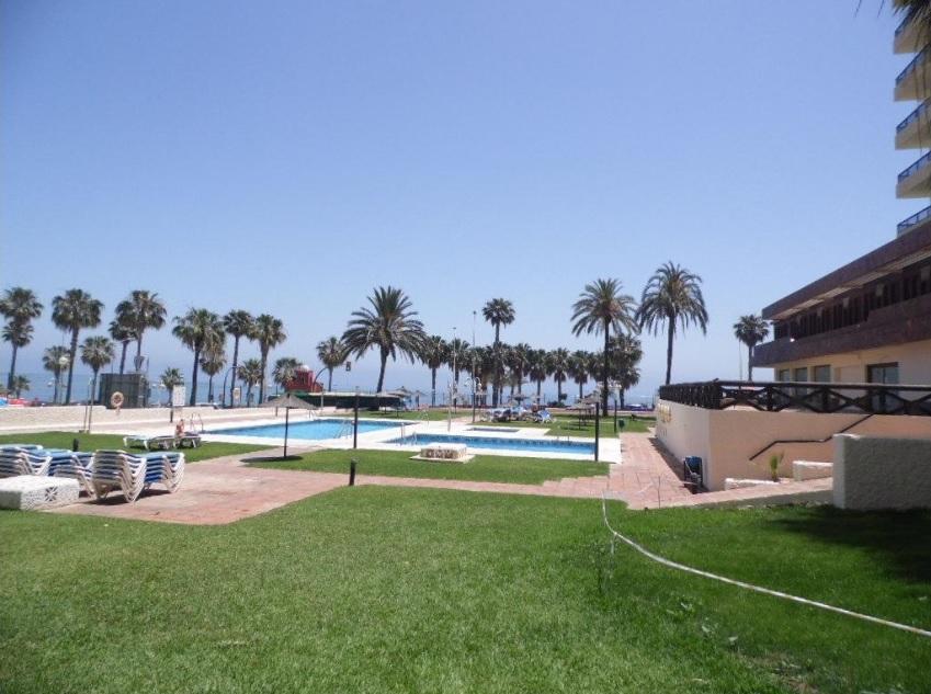 Aloha Playa Apartment Benalmadena Bagian luar foto