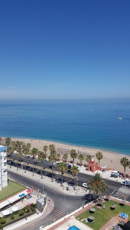 Aloha Playa Apartment Benalmadena Bagian luar foto